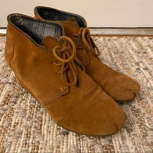 Toms Wedge Booties